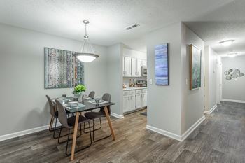 Dining room area at hawthorne at the ridge in madison, al